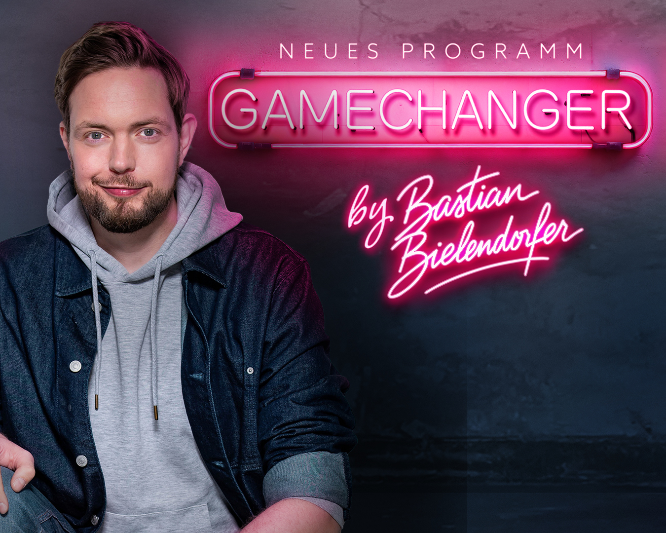 Bastian Bielendorfer 1350x1080 Name2zlg c Foto Sebastian Z Wolff Artwork Astrid Schmitz